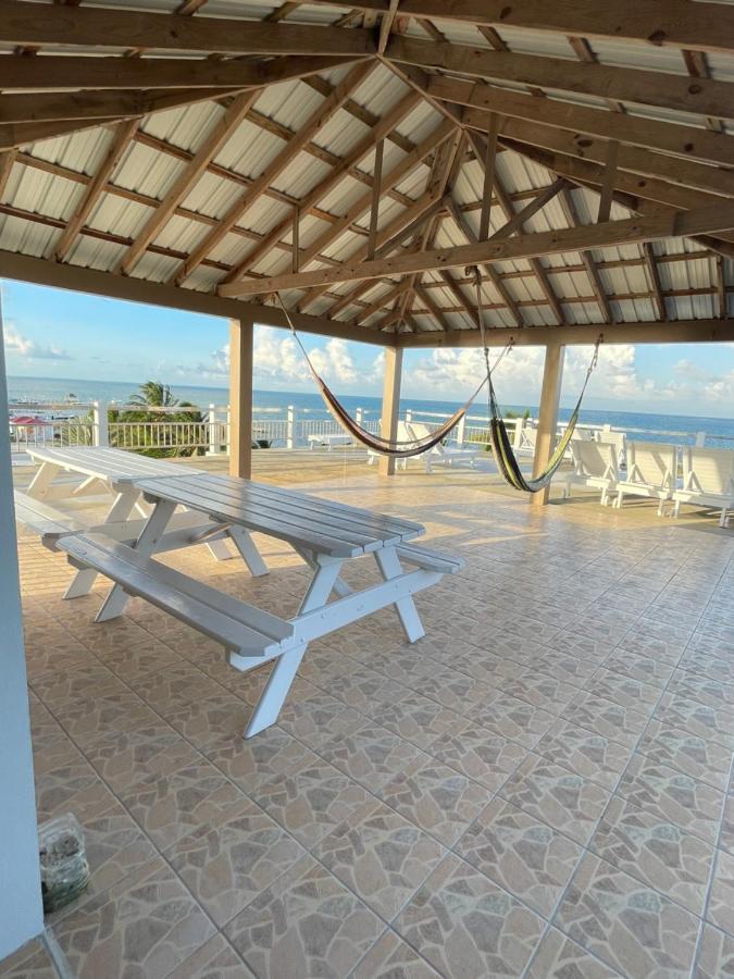 Caye Caulker Beach Hotel Buitenkant foto