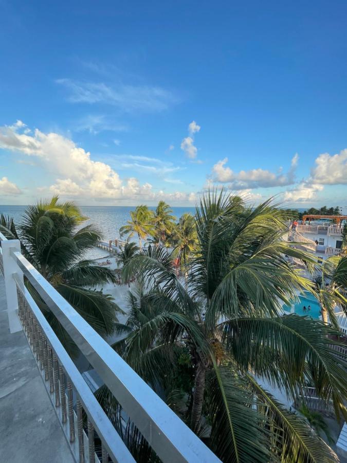 Caye Caulker Beach Hotel Buitenkant foto